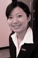 中　佑希子
