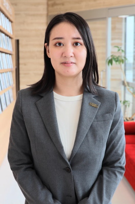 村井 茜