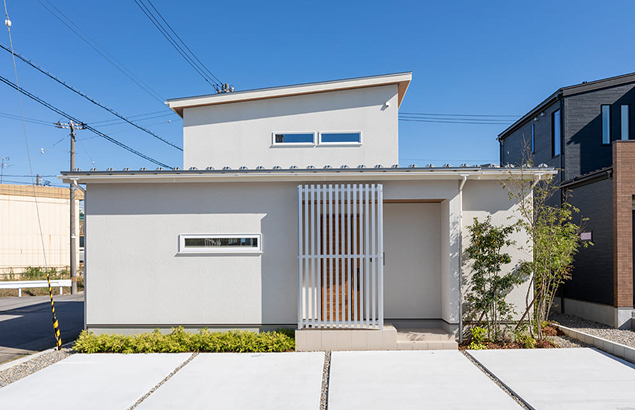 外観に平屋の美しさと個性を両立